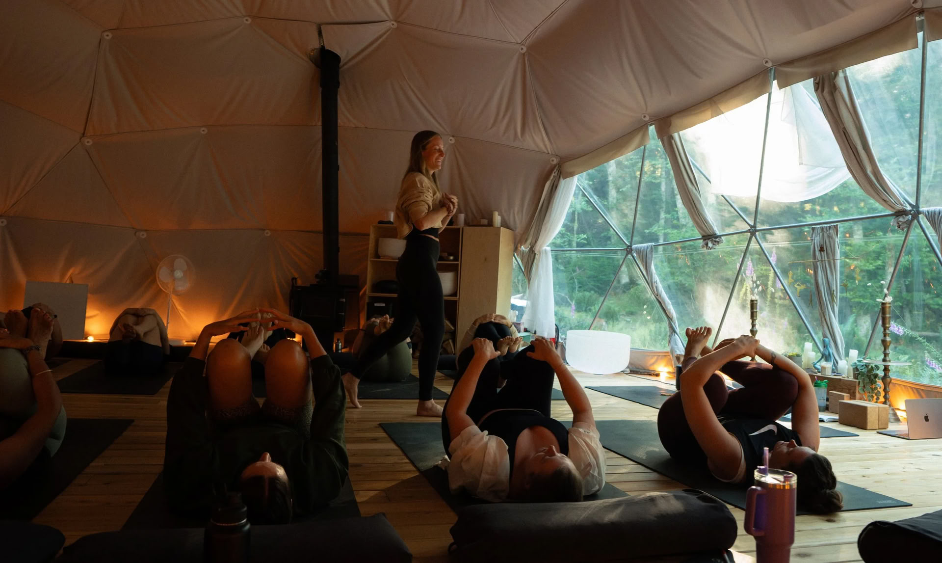 Evolve-retreat met Mikaela Millington op Bowen Island — Nectar Yoga