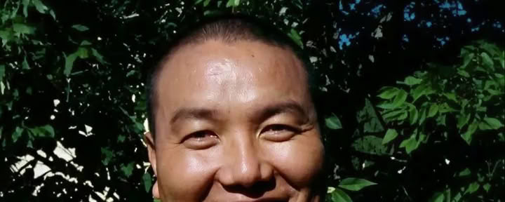 Lama Tashi boeddhistisch gezang, klankhealing en leringen over geluk