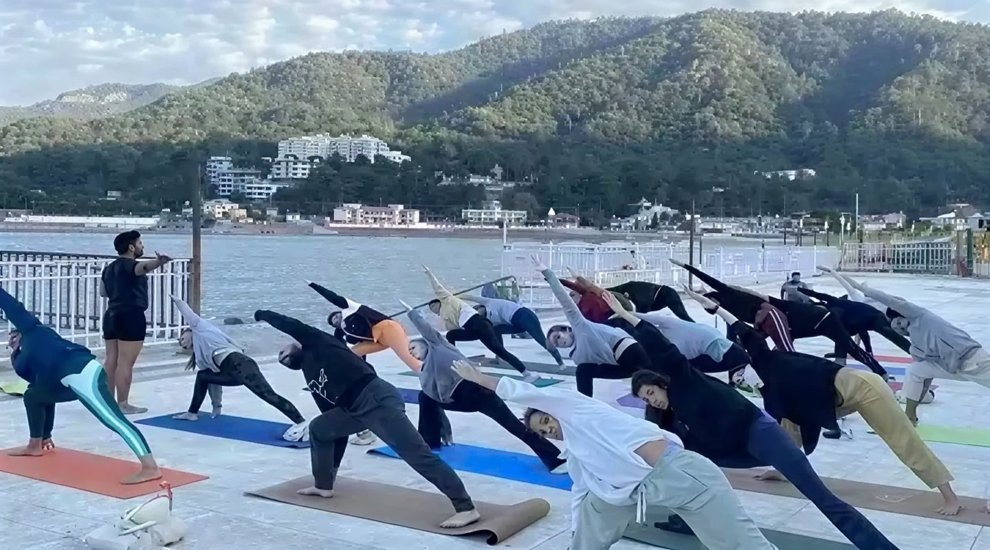 100-uurs yogadocentenopleiding in Rishikesh, India – mei 2026