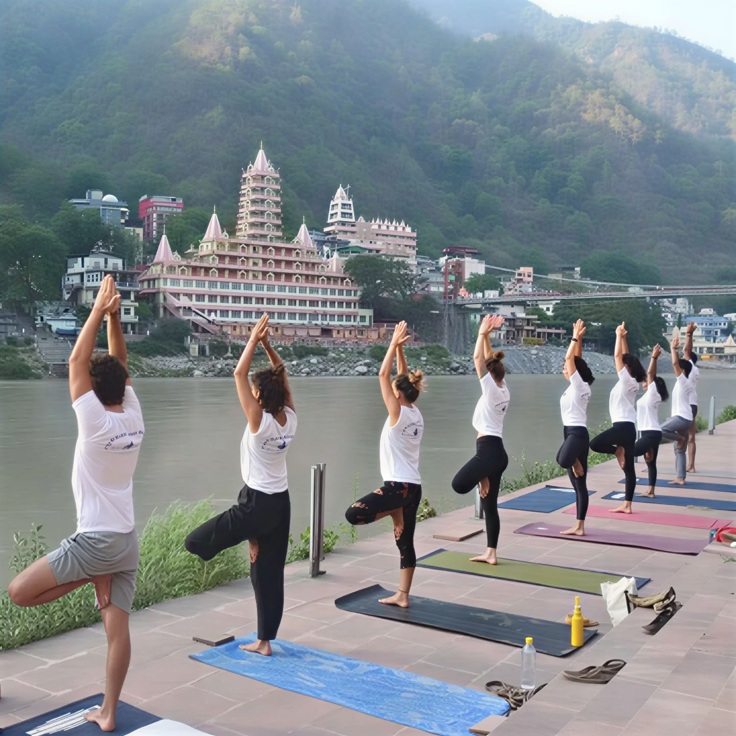 200-uurs yogadocentenopleiding in Rishikesh – 1 juni t/m 26 juni 2026