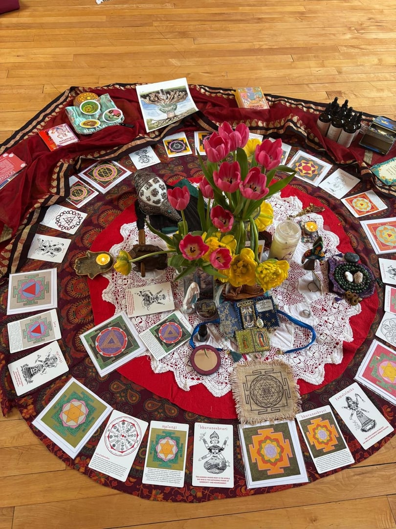 Yoga Nidra & Tarotavond