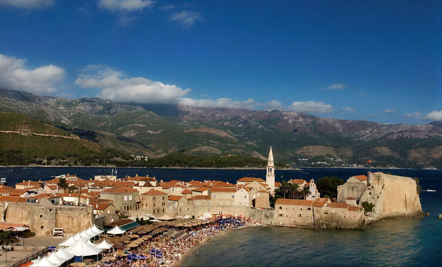Privérondleiding door het klooster in Montenegro