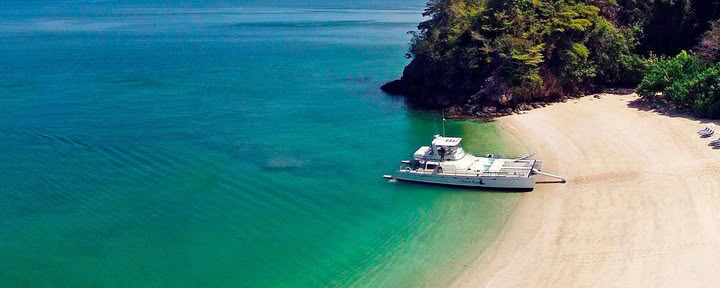 Calypso's cruise naar Tortuga-eiland