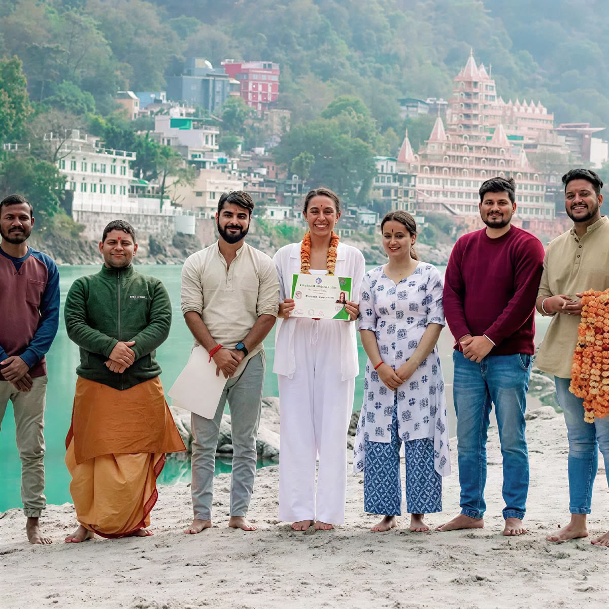 300-uurs yogadocentenopleiding Rishikesh – 01 jan – 27 jan 2027
