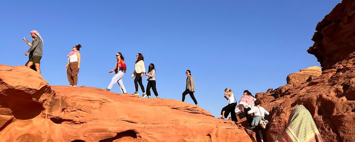 Kameeltrektocht in Wadi Rum, Jordanië: Een Reis Door de Tijd