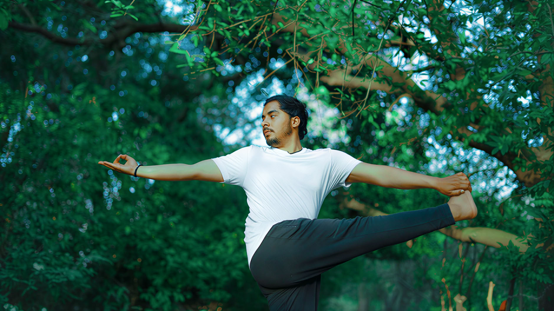 100-uurs traditionele yogadocentenopleiding