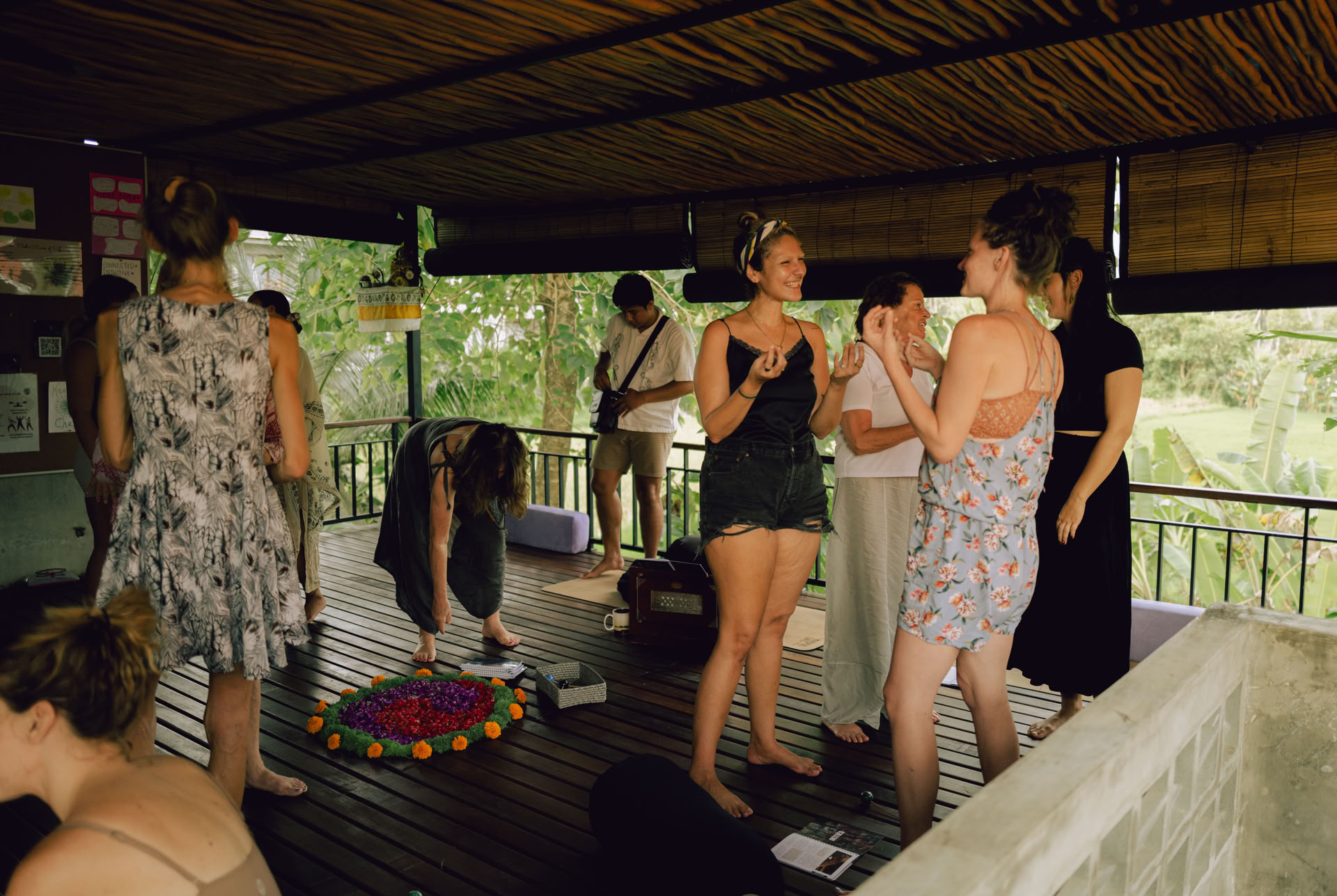 De Sober Bhakti Bali Retraite: Kirtan- en Heilige Cirkel Facilitatortraining