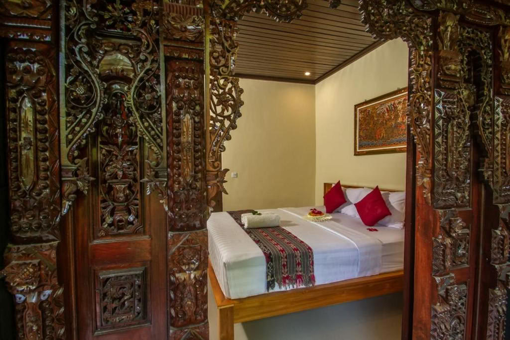 De Sober Bhakti Bali Retraite: Kirtan- en Heilige Cirkel Facilitatortraining