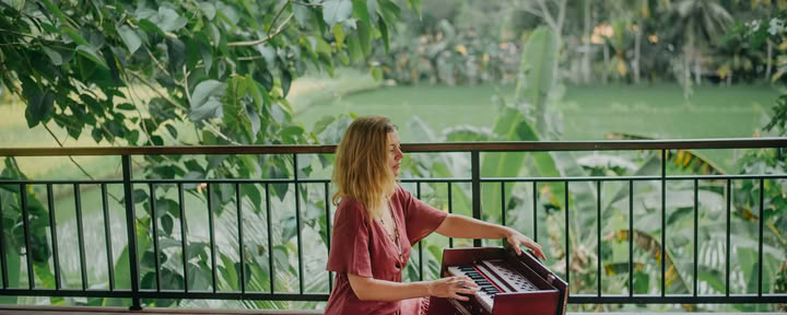 De Sober Bhakti Bali Retraite: Kirtan- en Heilige Cirkel Facilitatortraining