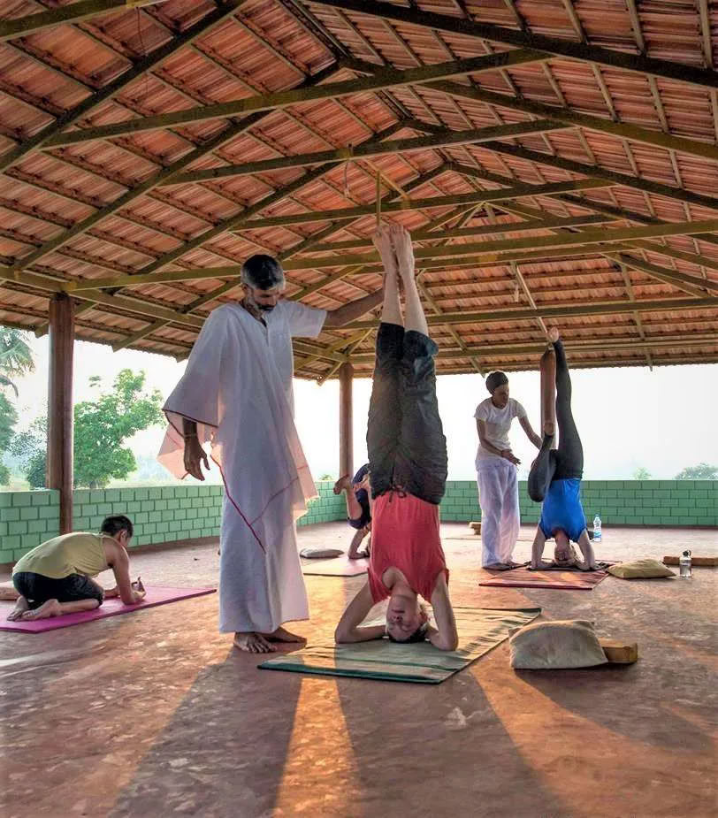 100 uur kinderyogatraining-retreat in Rishikesh – 10 dagen