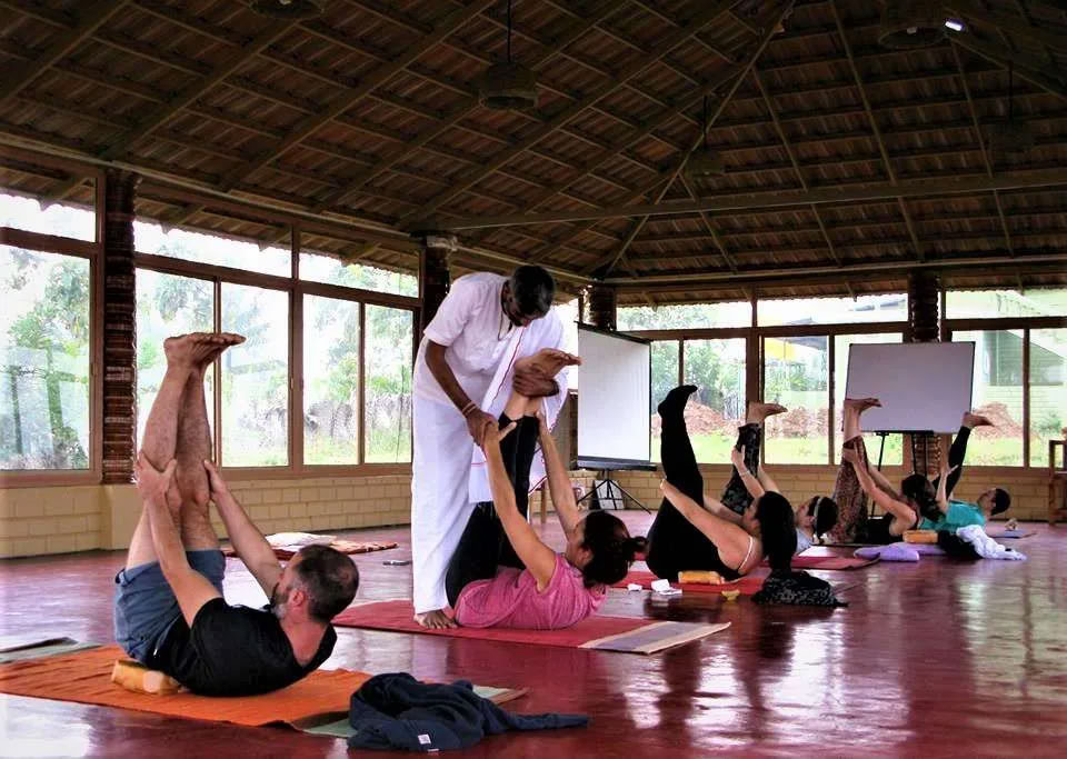 100 uur kinderyogatraining-retreat in Rishikesh – 10 dagen