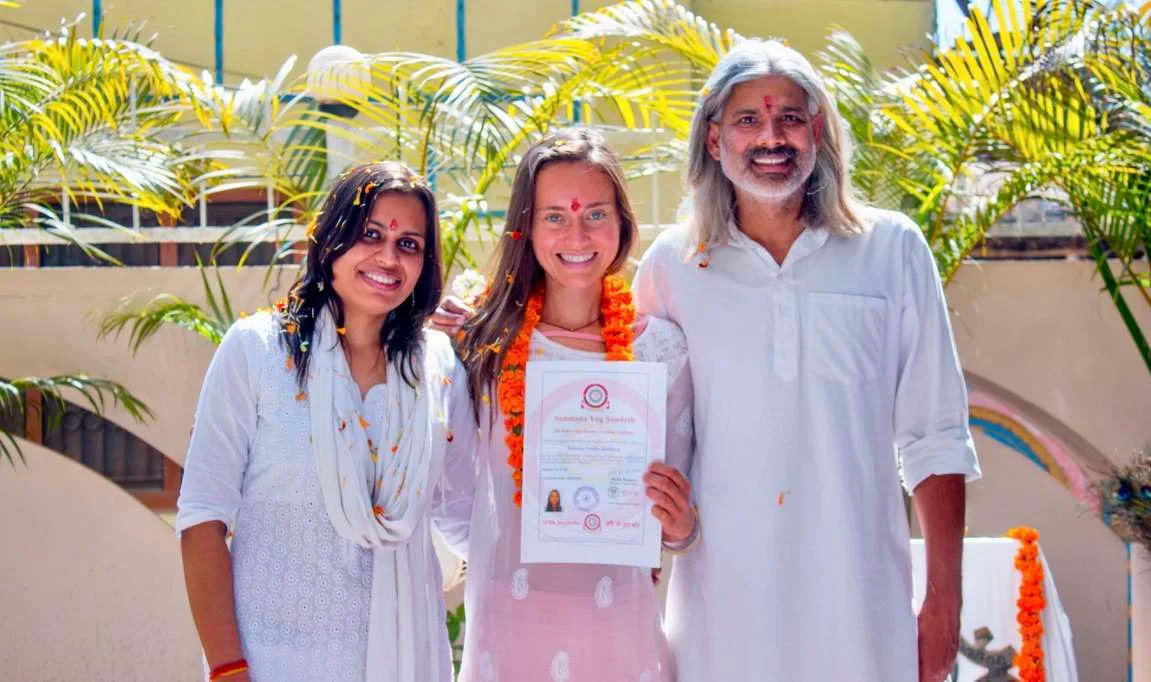 300 uur Hatha-yogadocentenopleiding in Rishikesh, India – 01 sep – 19 okt