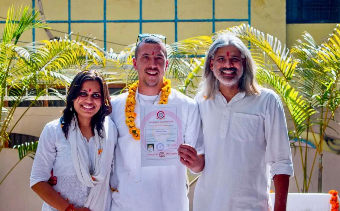 300 uur Hatha-yogadocentenopleiding in Rishikesh, India – 01 sep – 19 okt