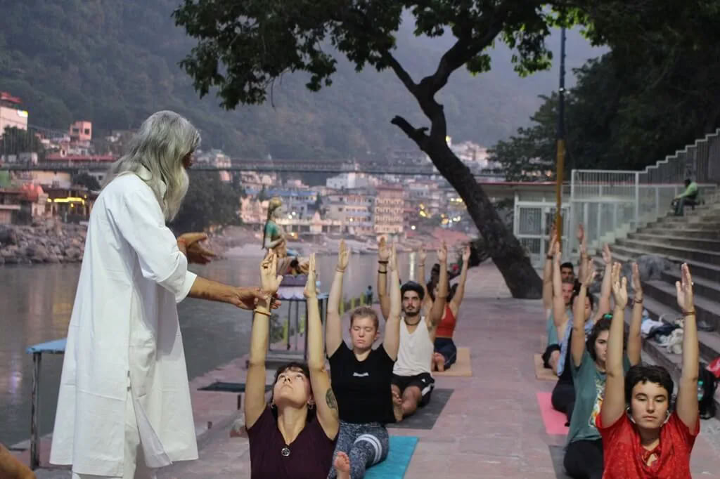 300 uur Hatha-yoga-lerarenopleiding in Rishikesh, India – 01 nov – 19 dec