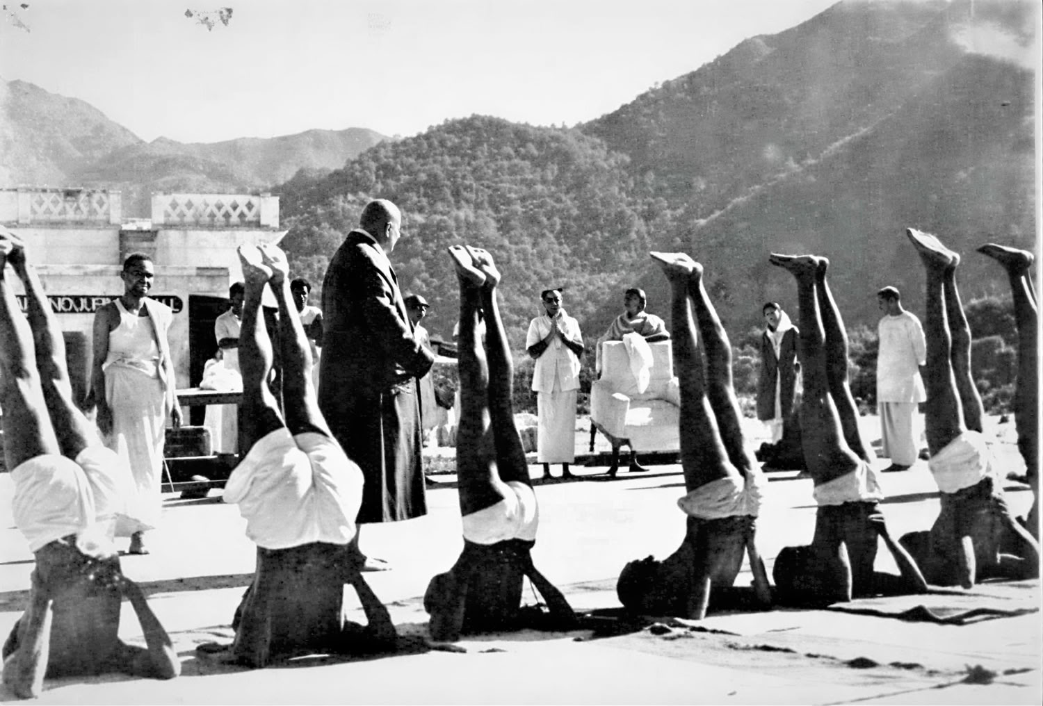 Yoga-therapie trainingsretraite in Rishikesh, India