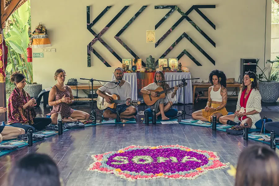 Lucidflow 100 uur van 300 uur YTT - Yoga Docentenopleiding Bali