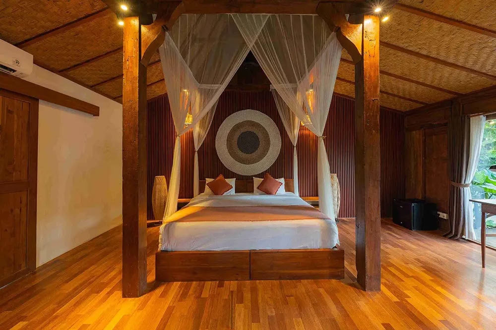 Lucidflow 100 uur van 300 uur YTT - Yoga Docentenopleiding Bali