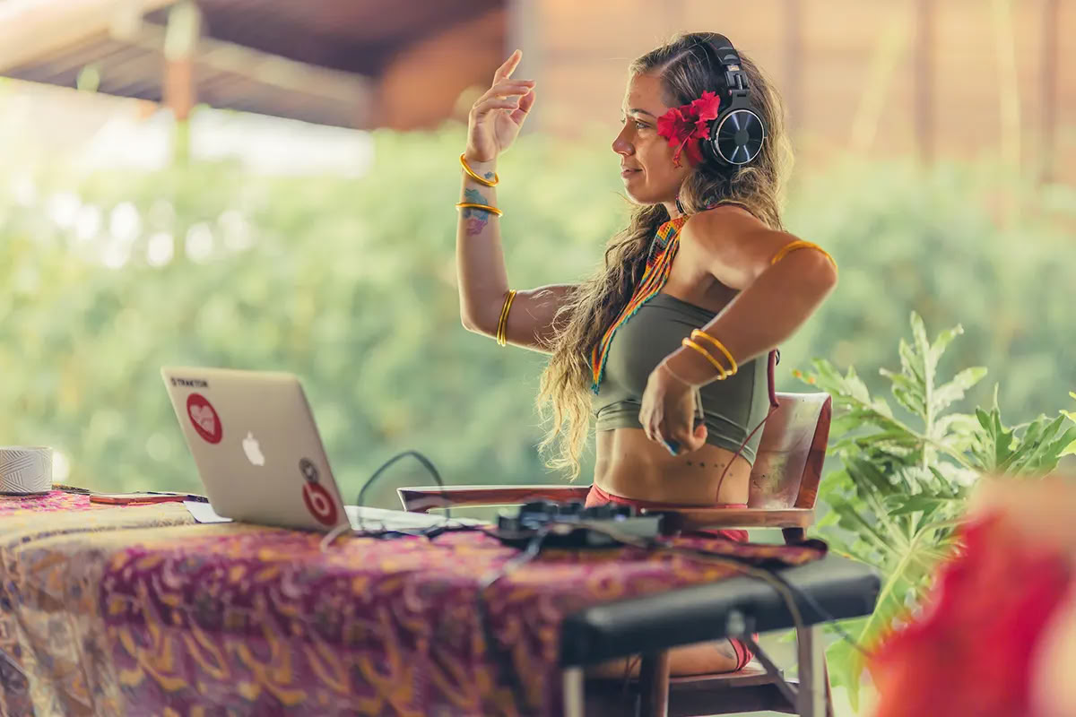 Lucidflow 100 uur van 300 uur YTT - Yoga Docentenopleiding Bali