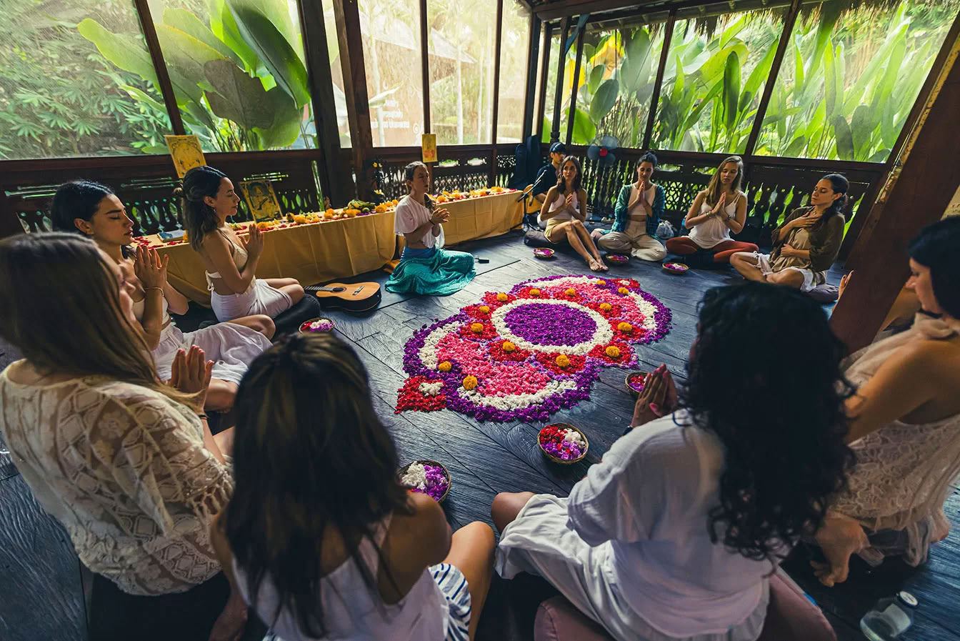 Lucidflow 100 uur van 300 uur YTT - Yoga Docentenopleiding Bali