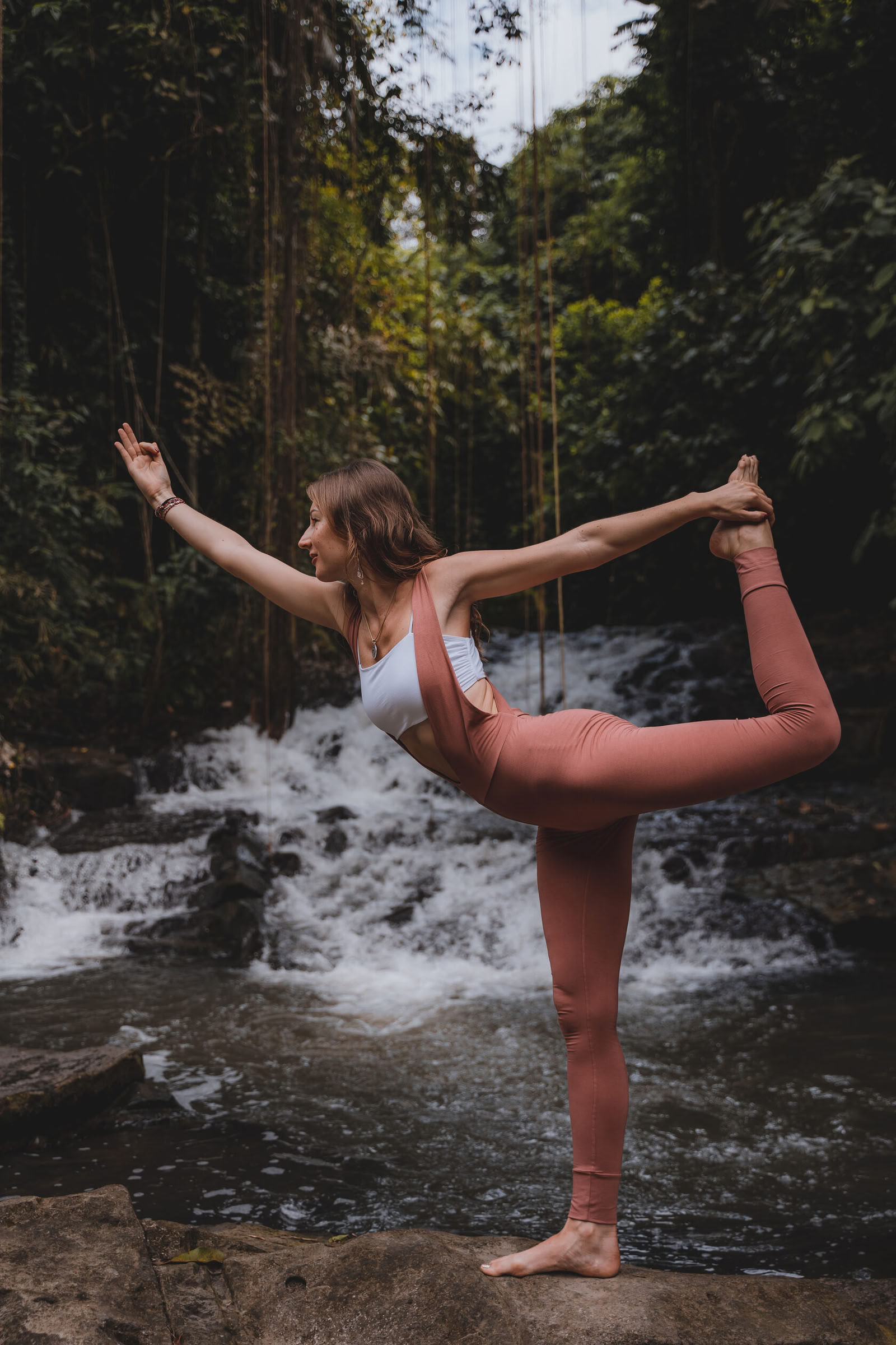 200 uur yogadocentenopleiding op Bali, Amertham