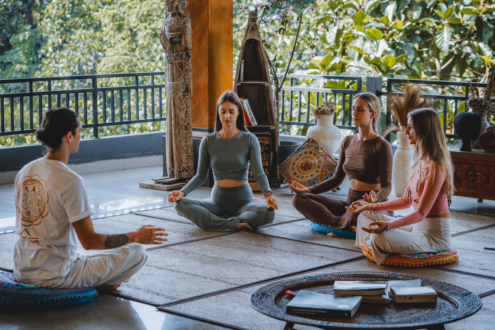 200 uur yogadocentenopleiding op Bali, Amertham