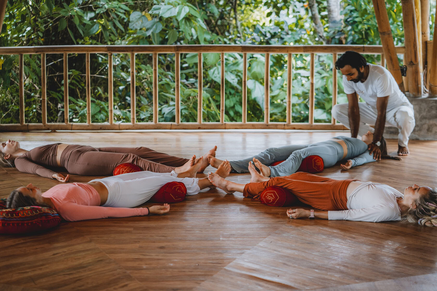 200 uur yogadocentenopleiding op Bali, Amertham