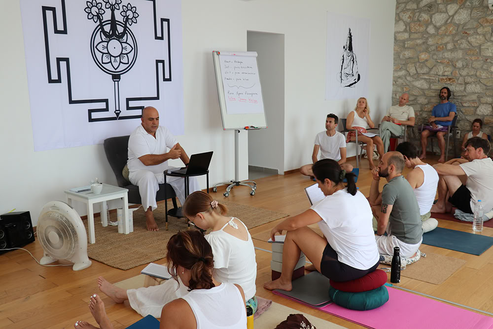De Hoogste Tantra: Workshop en Retraite Kashmiraans Shaivisme