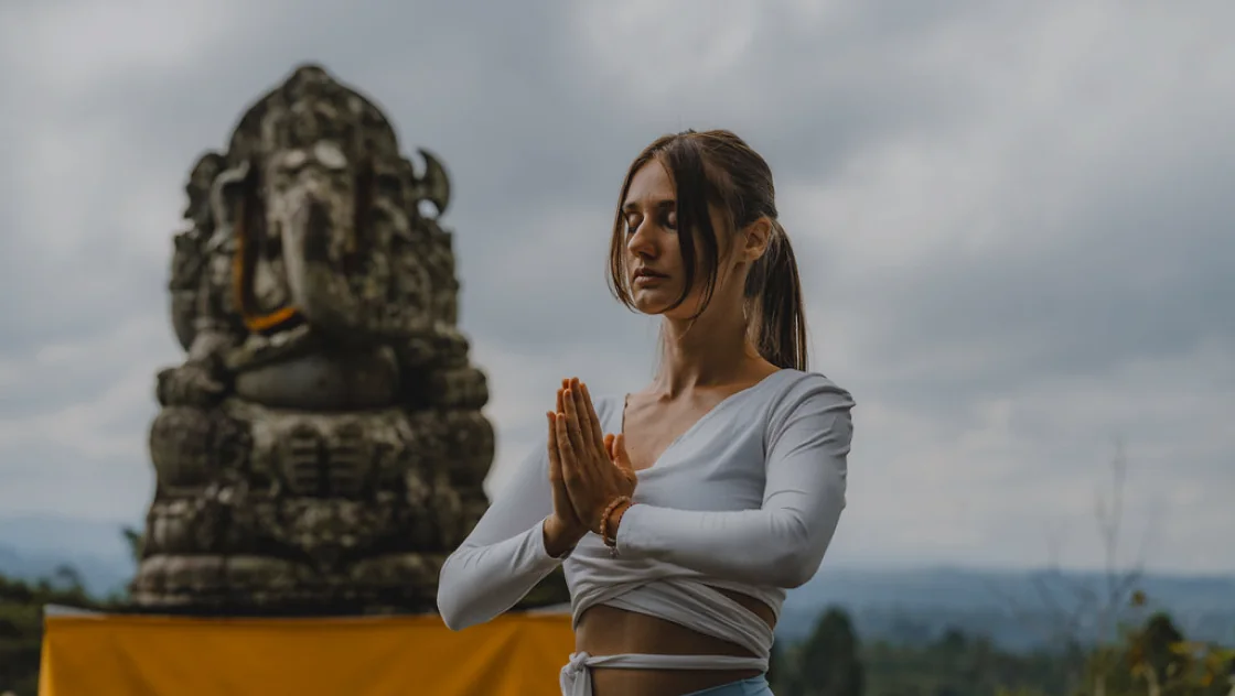 200-uurs/300-uurs hybride yogadocentenopleiding