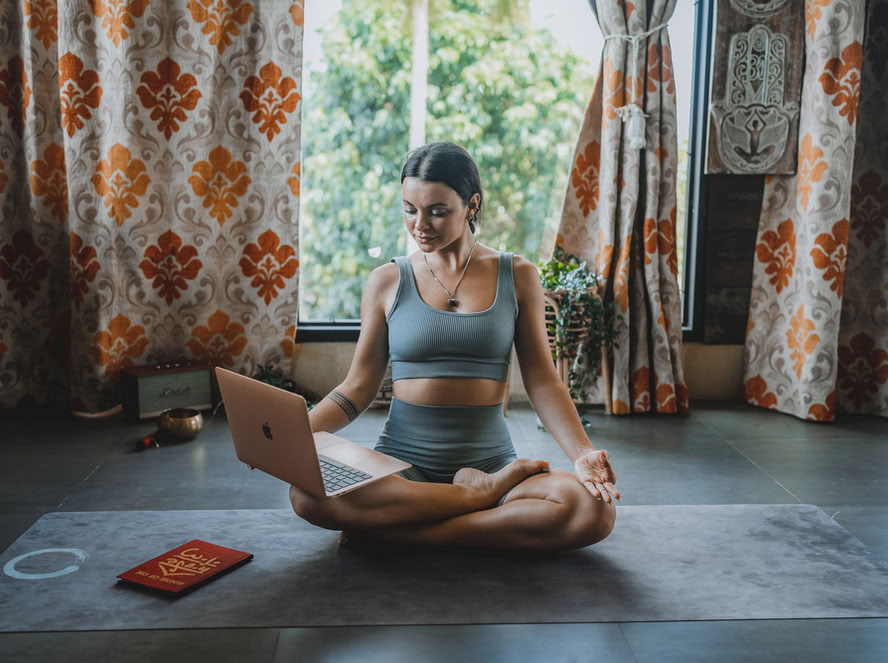 200-uurs/300-uurs hybride yogadocentenopleiding – 26 nov. – 9 dec. 2026