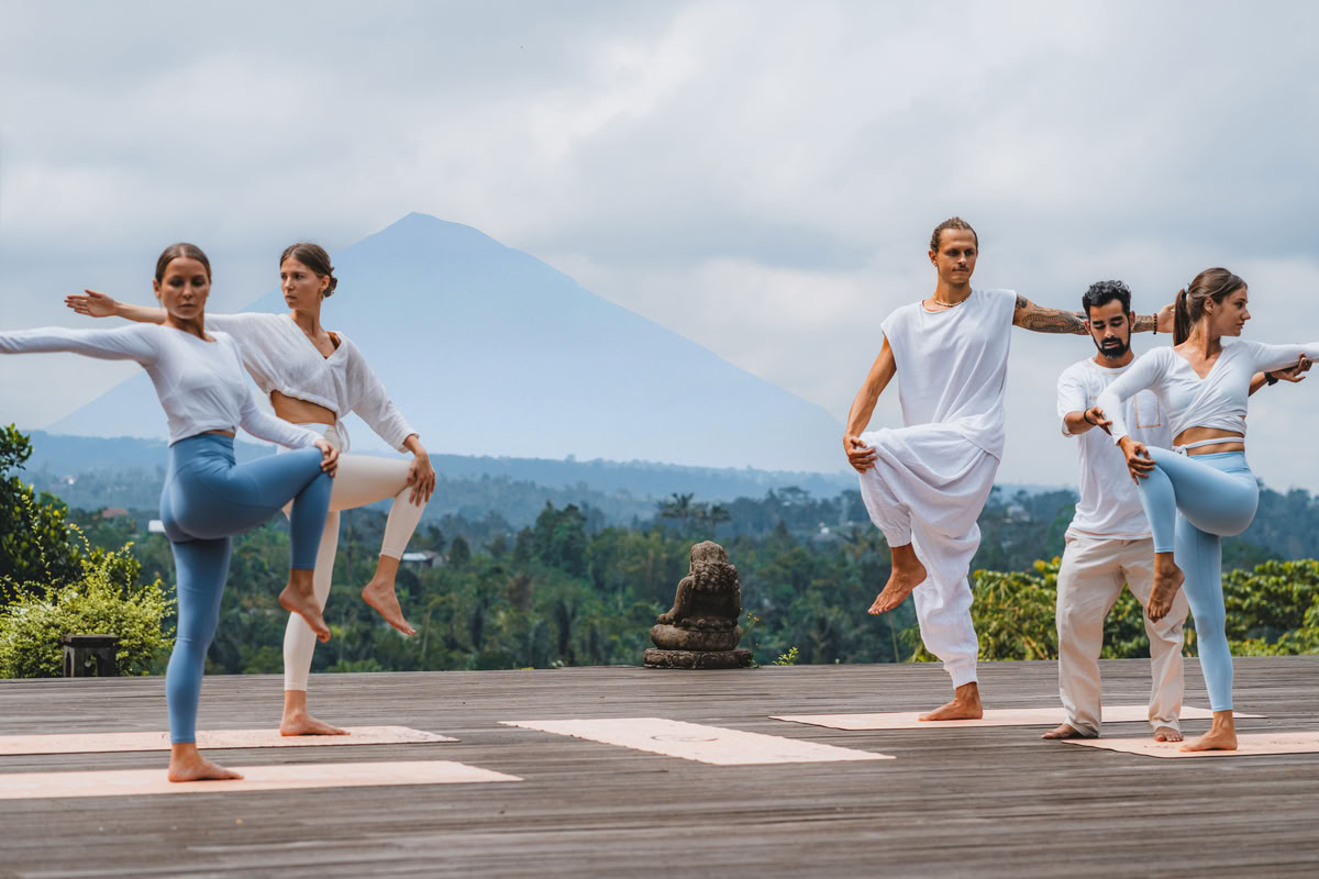 300-uurs yogadocentenopleiding – 24 aug. – 19 sep. 2026