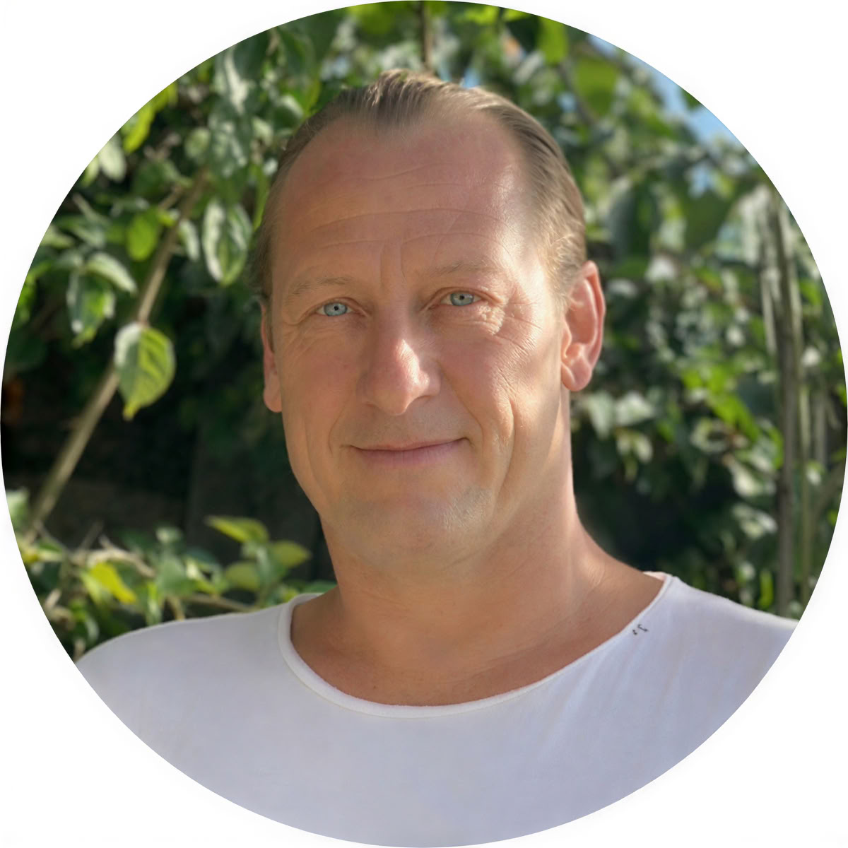 200-uurs Vinyasa- en Yin-yogadocentenopleiding – Peter Kaaberbol Kristensen