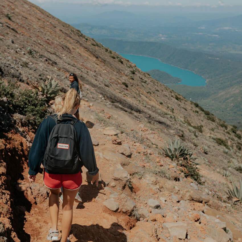El Salvador • N.t.b. – The Phoenix Retreat