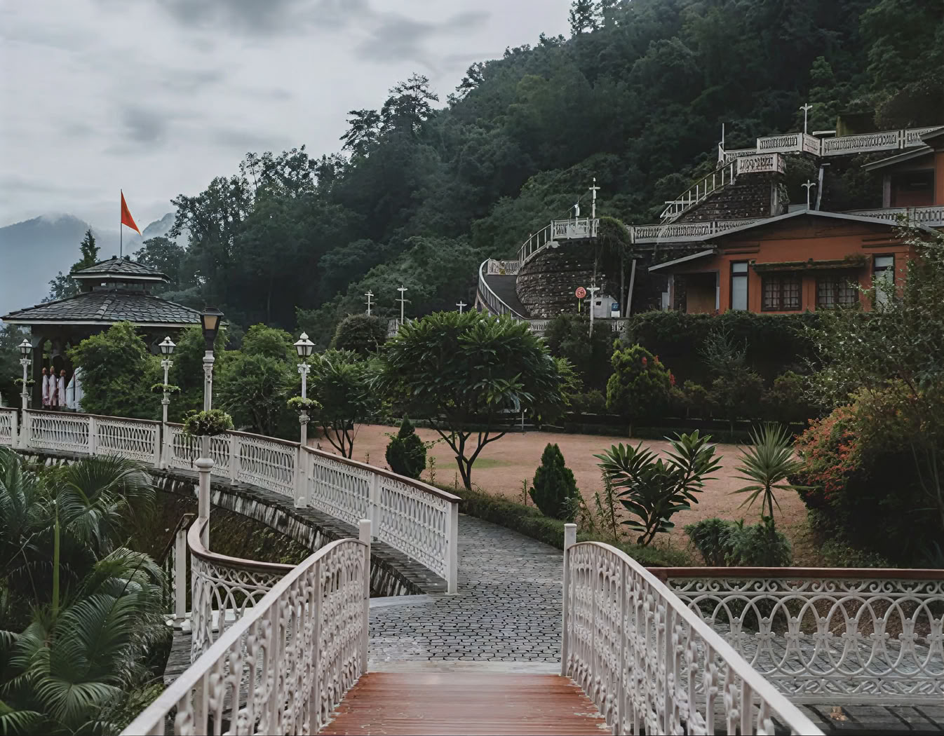 21-daagse ayurvedische yogaretreat voor gewichtsverlies in Rishikesh