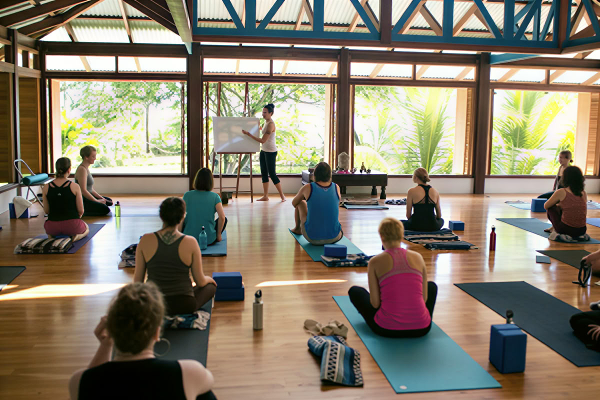 14-daagse 200-uurs yogadocentenopleiding september 2026