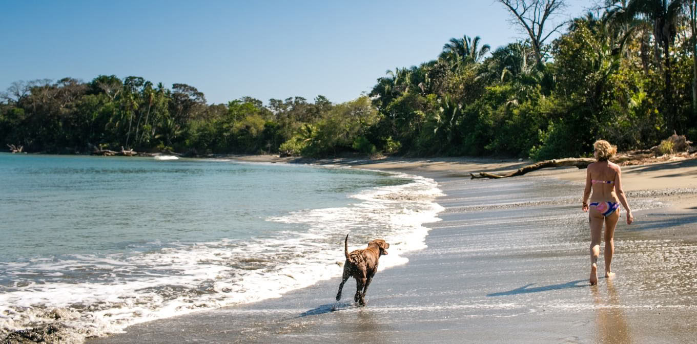 Yoga-retraite 2027 aan het strand en in de jungle van Costa Rica met Leah
