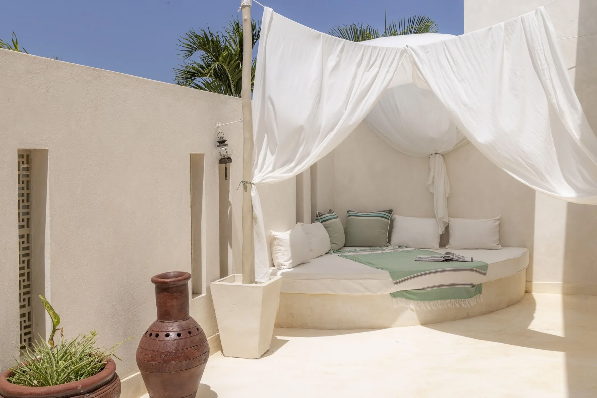 Keniaanse yoga- en safariretreatkamers