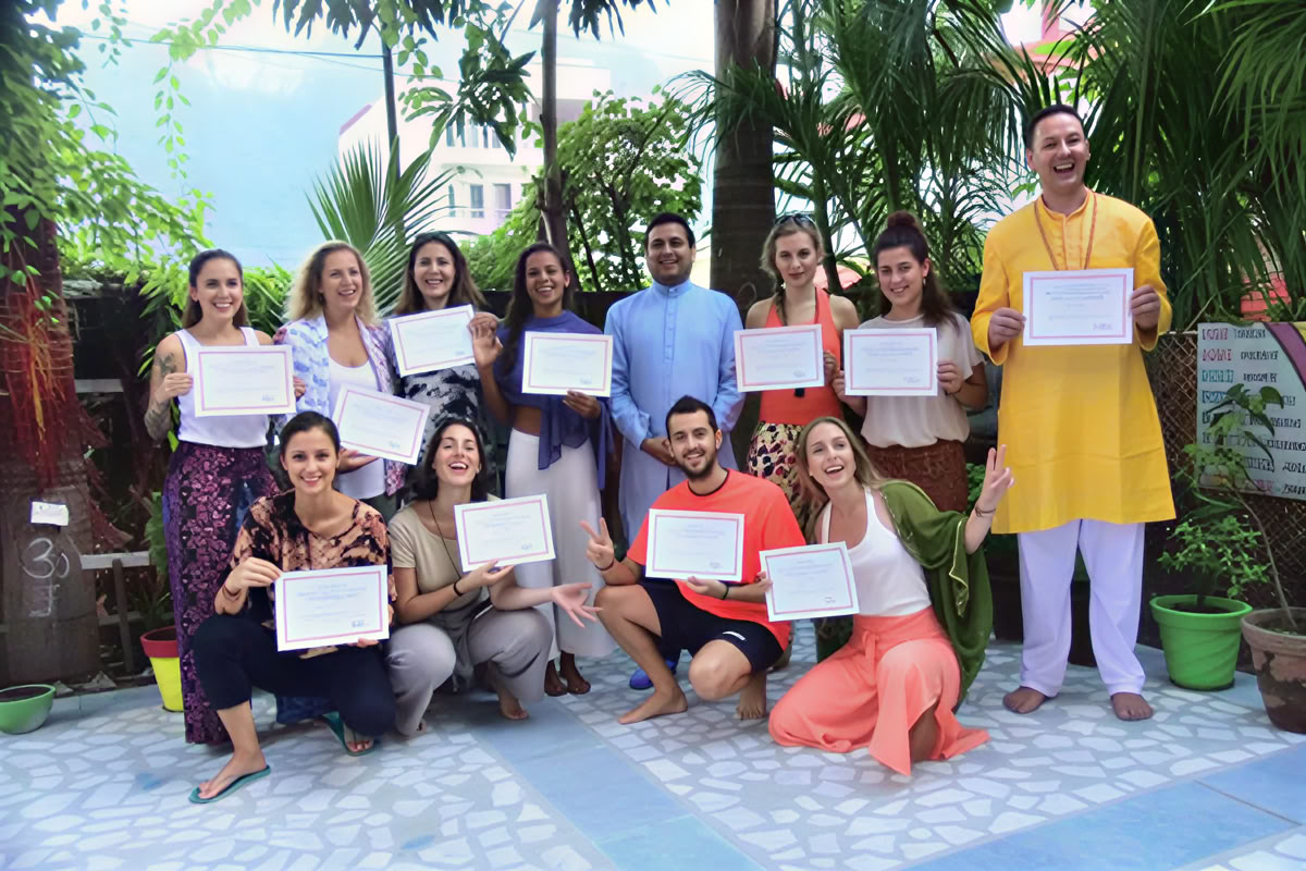 Organisator van vedische hindoehuwelijksceremonies in Rishikesh