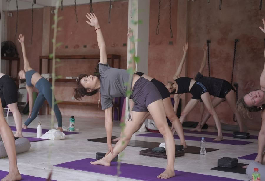 200-uurs yogadocentenopleiding