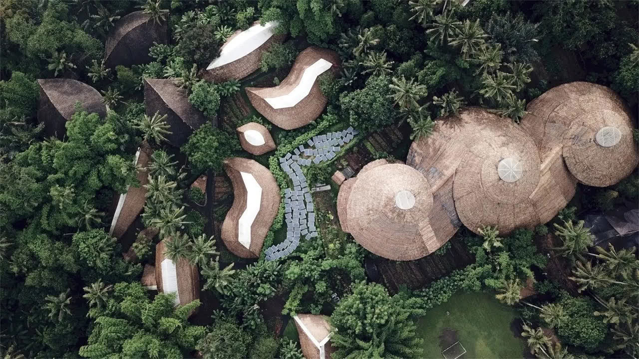 Rondleidingen door ecodorpen – Reis naar gemeenschap