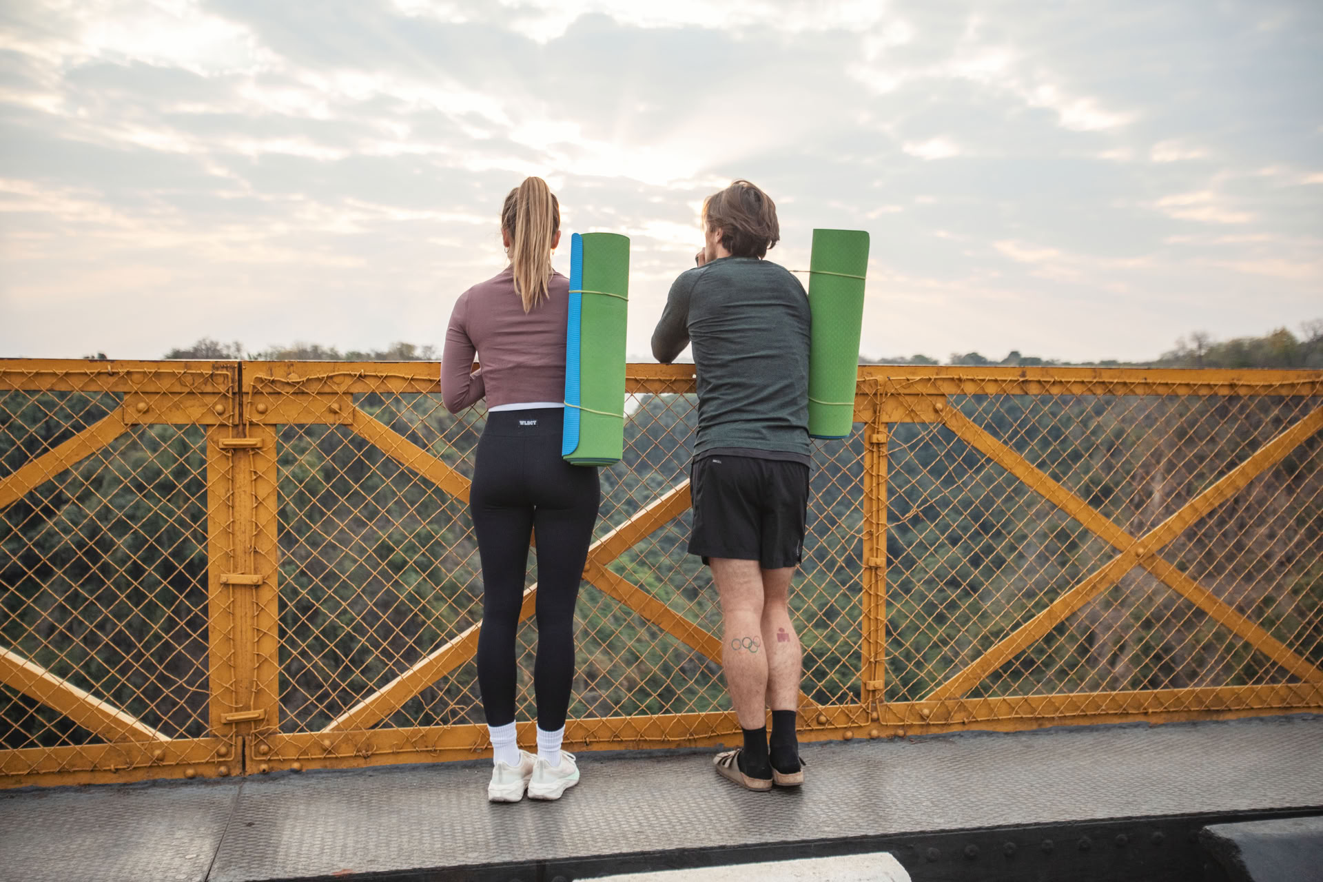 Yoga op de brug