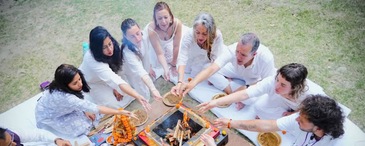 100-uurs yogadocententraining in Rishikesh