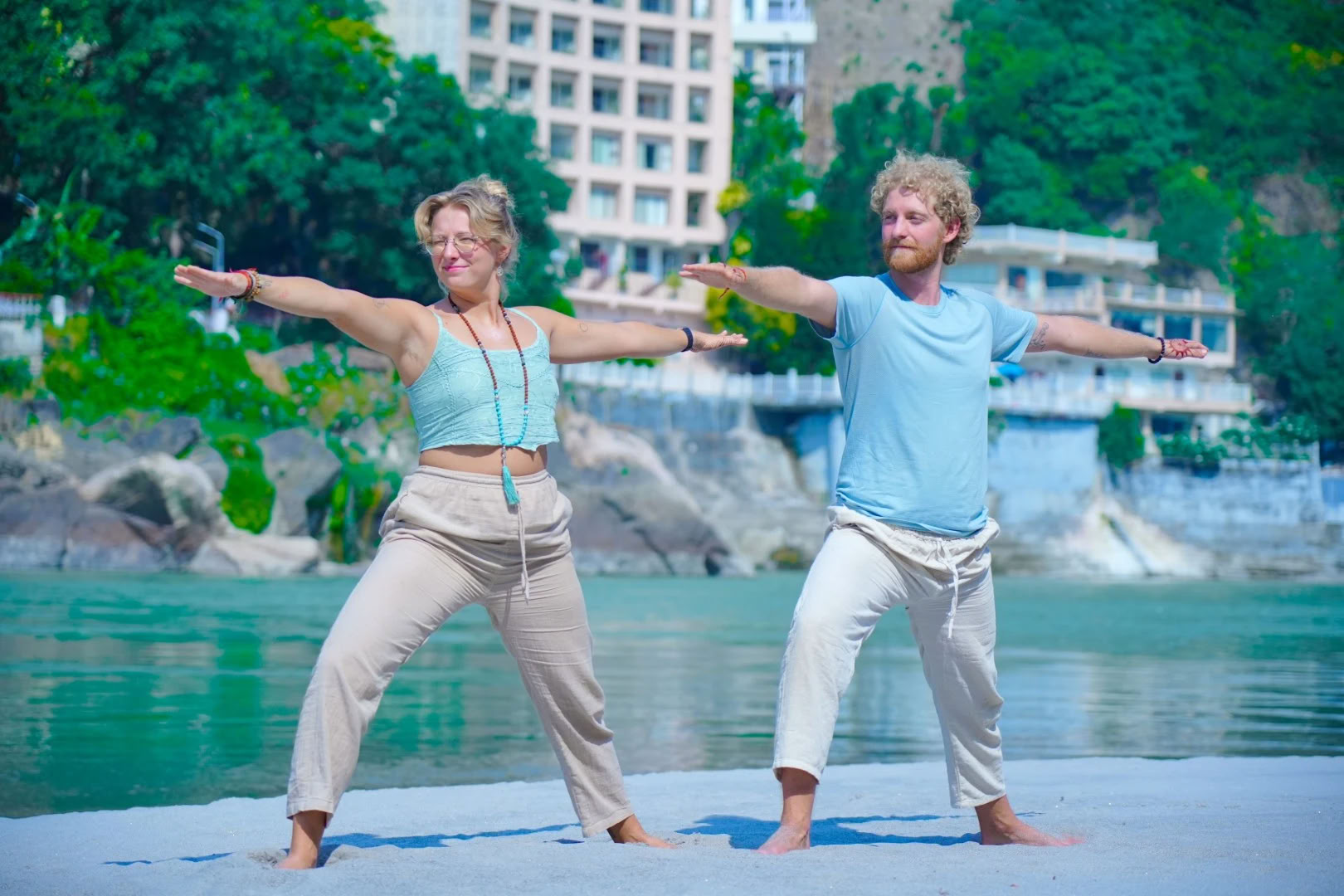 Prenatale en postnatale yogadocentenopleiding in Rishikesh, India