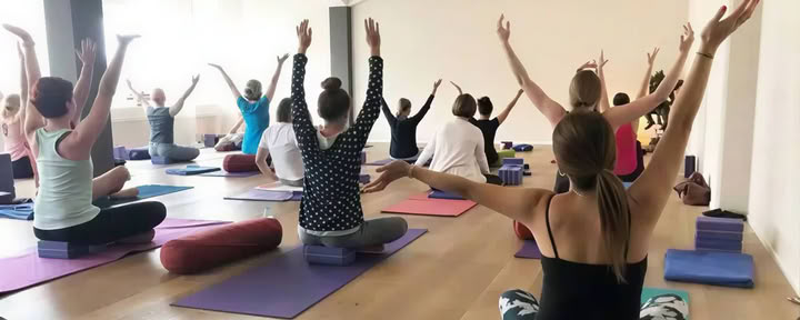 100-uurs opleiding tot yogadocent in meerdere stijlen in Rishikesh