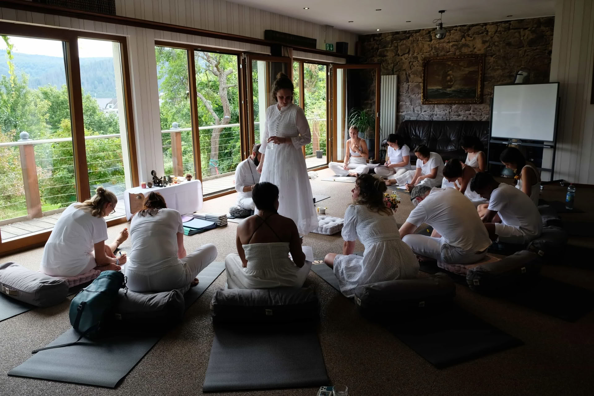 100 uur pre- en postnatale yogadocentenopleiding in Duitsland