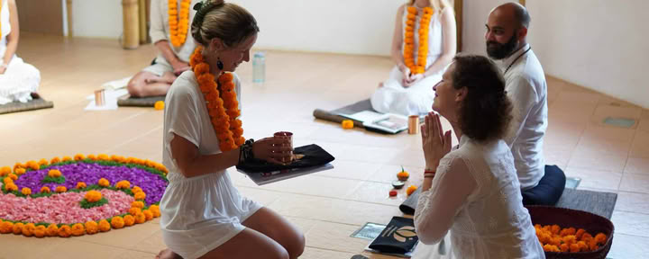 200 uur yoga-docentenopleiding in Portugal