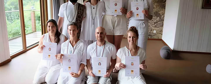 200 uur yogadocentenopleiding Vancouver Canada
