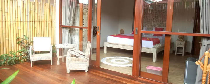 300-uurs yogadocentenopleiding Bali