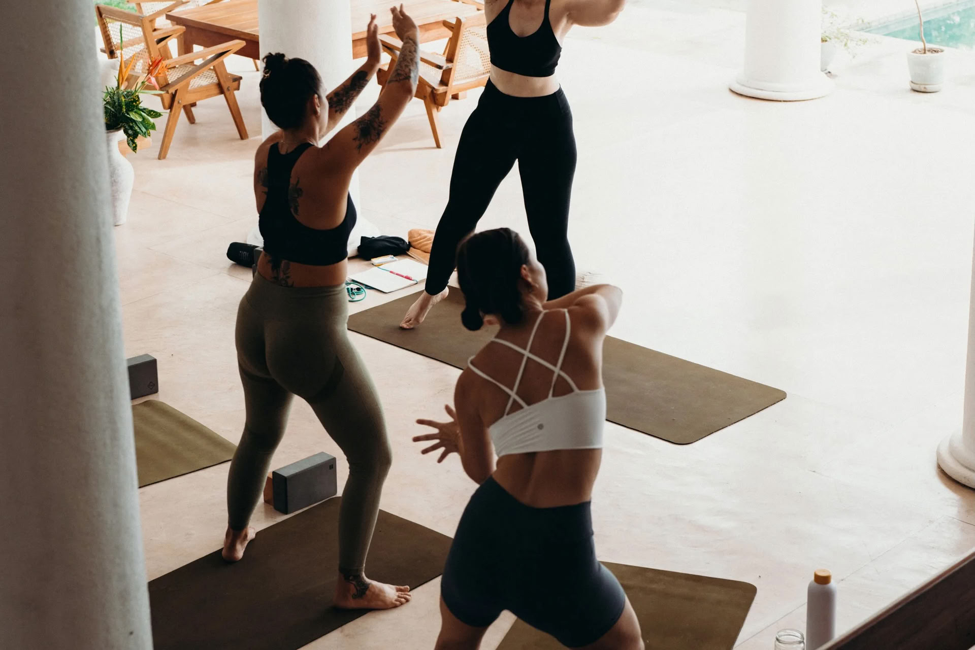 Simon Borg-Olivier 50-uurs Yoga Synergy-intensief