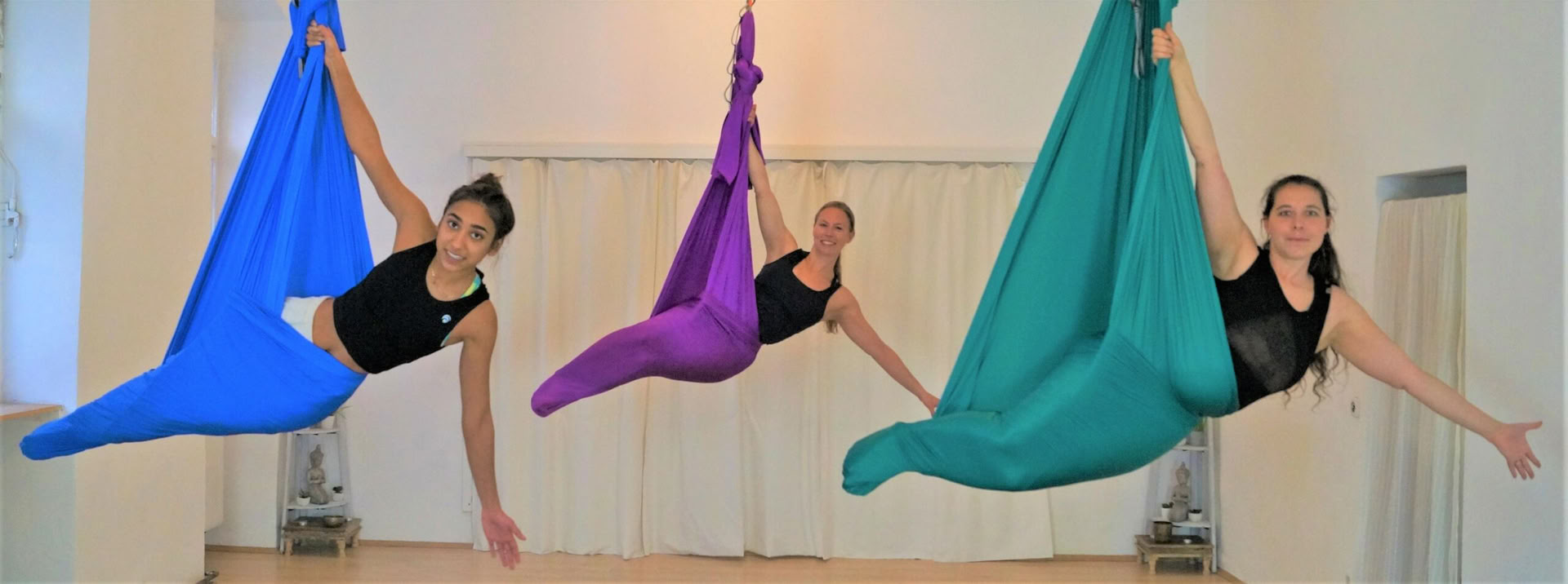Vlieg & Verblijf: Aerial Yoga Retreat in Wenen