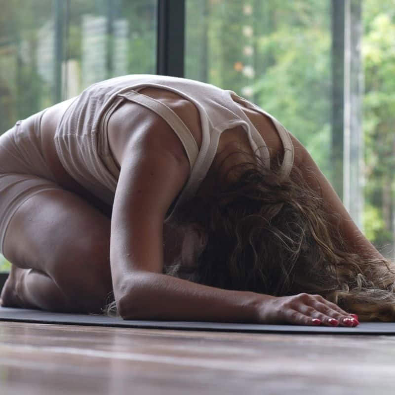 Mind-lichaam ontgiftingsyoga